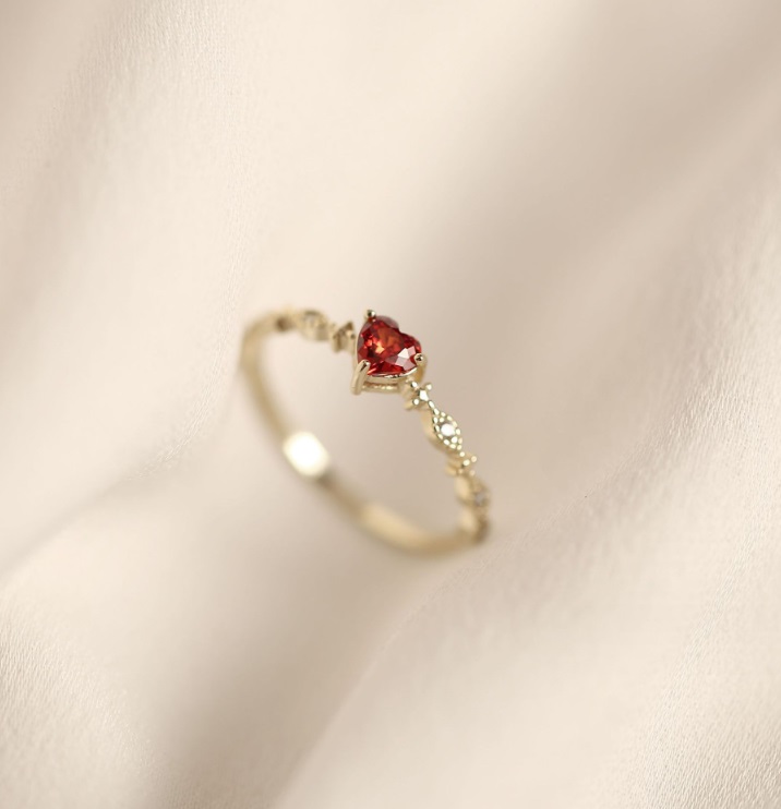 925 Sterling Silver Red Heart Ring